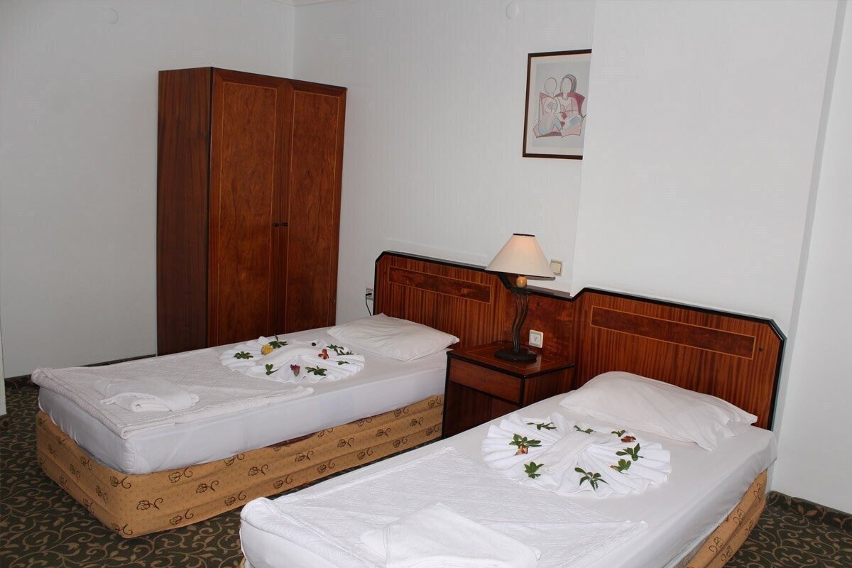 Территория Club Alpina Hotel 4*