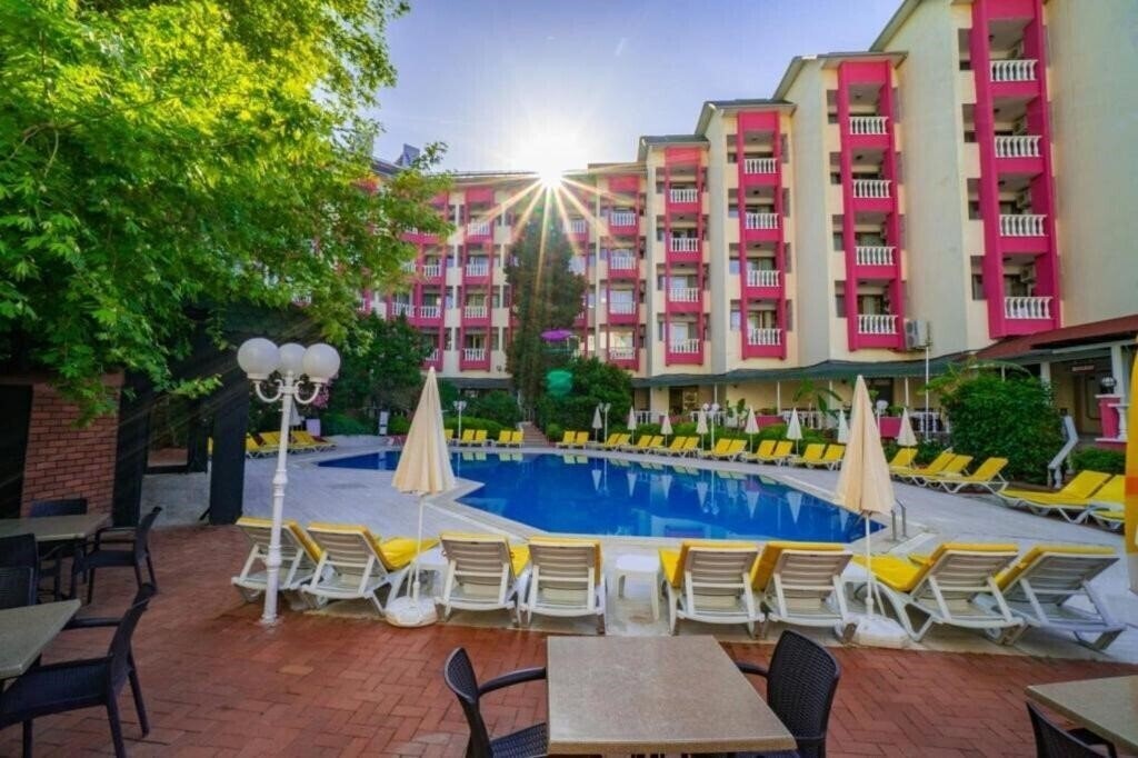 Панорама Bieno Club SVS Hotel 4*