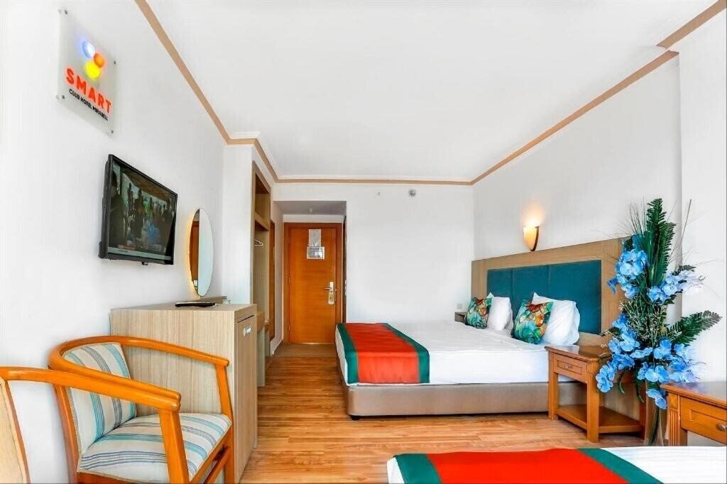 Вид Club Hotel Mirabelle 4*