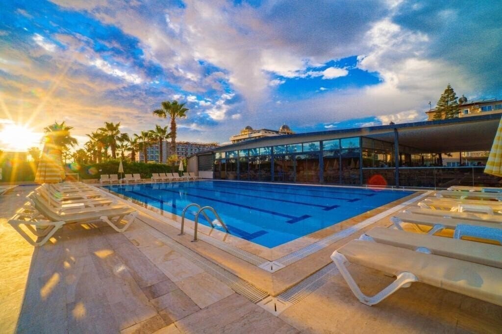 Картинка Club Wasa Holiday Village (ex. Larissa Holiday Beach Club, Coralis Sun Queen Beach Hotel, Aska Sun Queen Beach Hotel, Sun Queen Beach) 4*