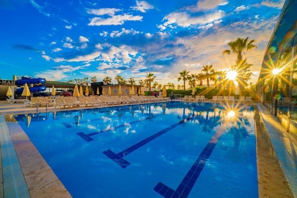 Территория Club Wasa Holiday Village (ex. Larissa Holiday Beach Club, Coralis Sun Queen Beach Hotel, Aska Sun Queen Beach Hotel, Sun Queen Beach) 4*