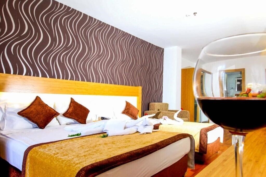 Апартаменты Eftalia Downtown Hotel (ex. Eftalia Down Town, Eftalia Aytur Hotel) 3*