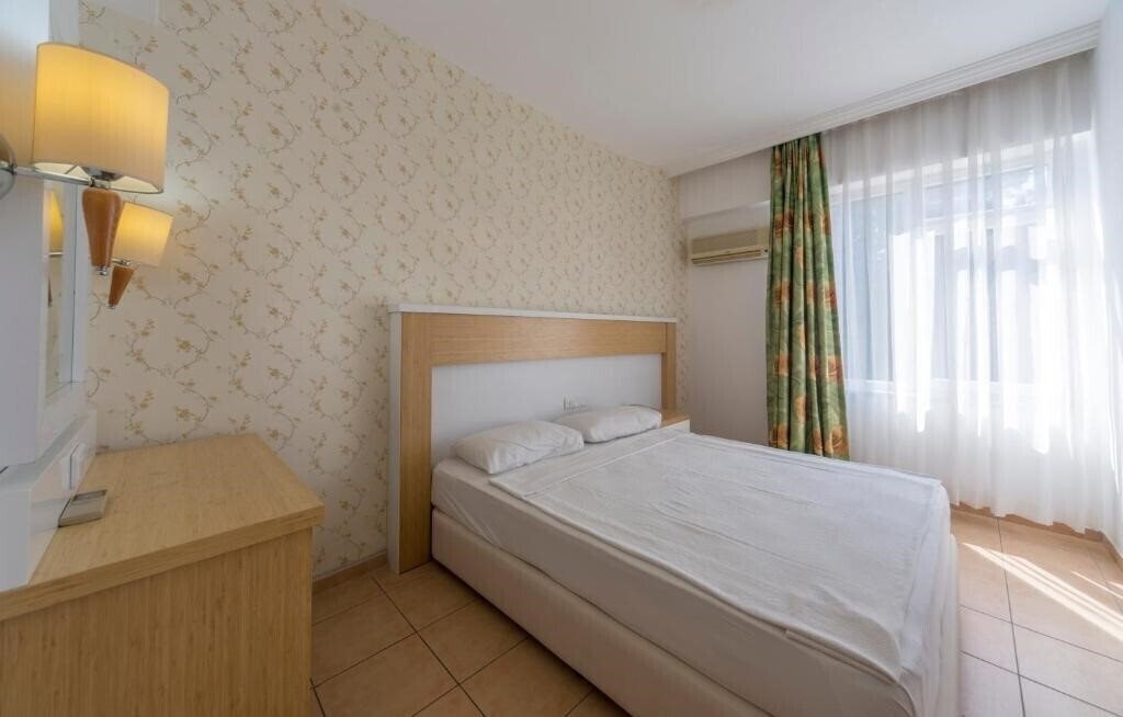 Панорама Eftalia Downtown Hotel (ex. Eftalia Down Town, Eftalia Aytur Hotel) 3*