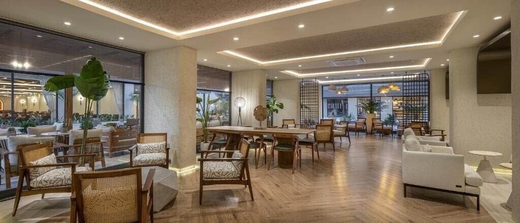 Панорама Kaia Coracesium (ex. Villa Sun Flower Beach,Titan Garden) 4*