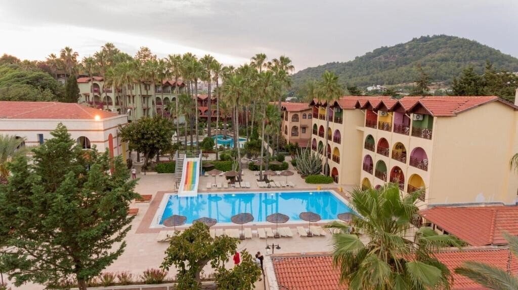 Вид Club Tropical Beach Hotel (ex. Club Tropical Paradise & SPA, Green Paradise Beach Hotel, Tropical Hotel Konaklı) 4*