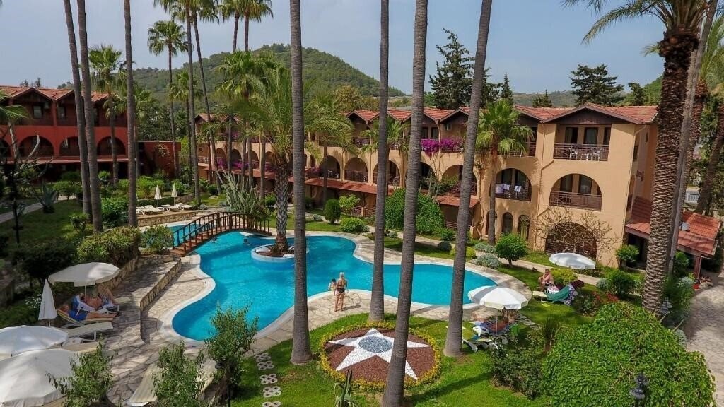 Территория Club Tropical Beach Hotel (ex. Club Tropical Paradise & SPA, Green Paradise Beach Hotel, Tropical Hotel Konaklı) 4*