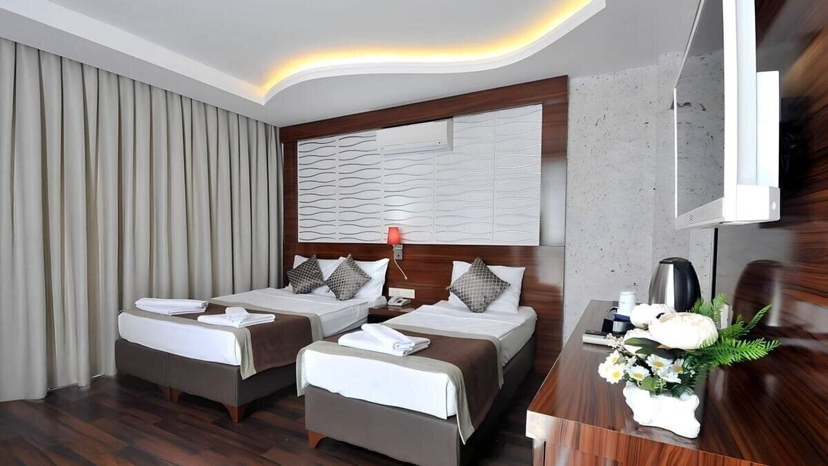 Панорама Grand Barhan Hotel (ex. AS Blue Coast Hotel, Grand Bayar Beach, UK Blue Coast) 4*