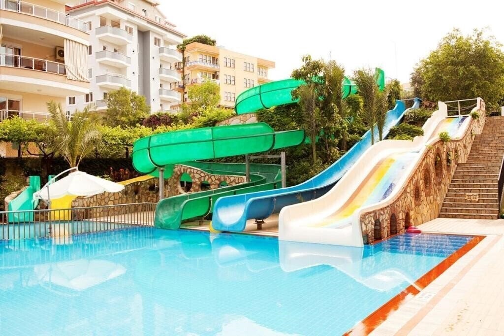 Панорама Sunpark Garden Hotel (ex. Smartline Sunpark Garden) 4*