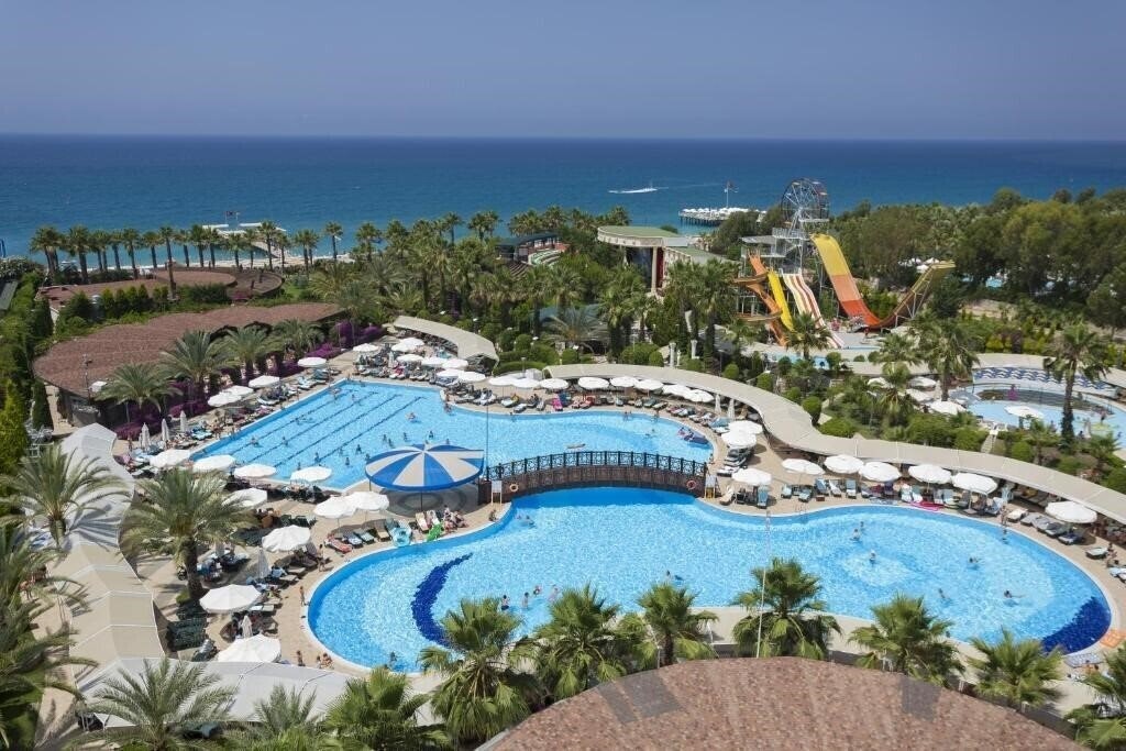 Отель Mukarnas SPA Resort 5*