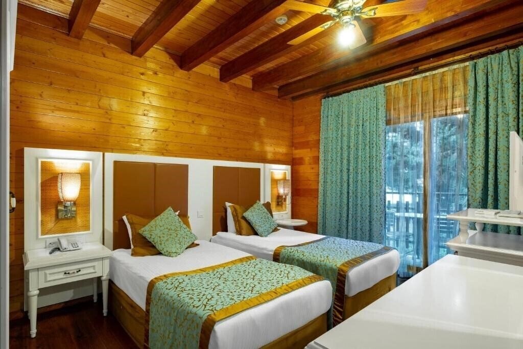 Панорама Long Beach Alanya (ex. Long Beach Resort & SPA) 5*