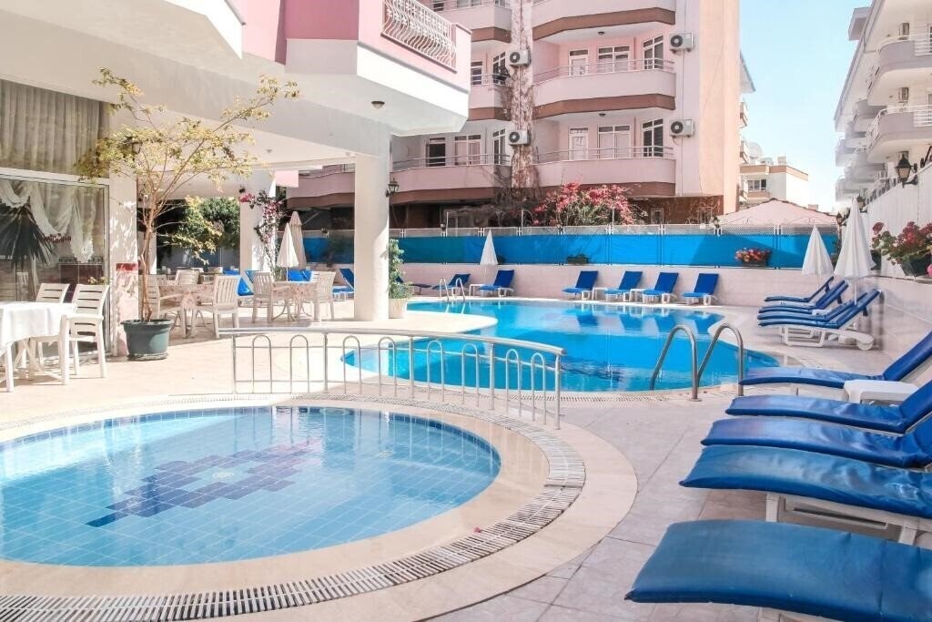 Отель Bella Rose Apart Hotel (ex. Bella Rose, Bella Rose Suit Hotel) 3*