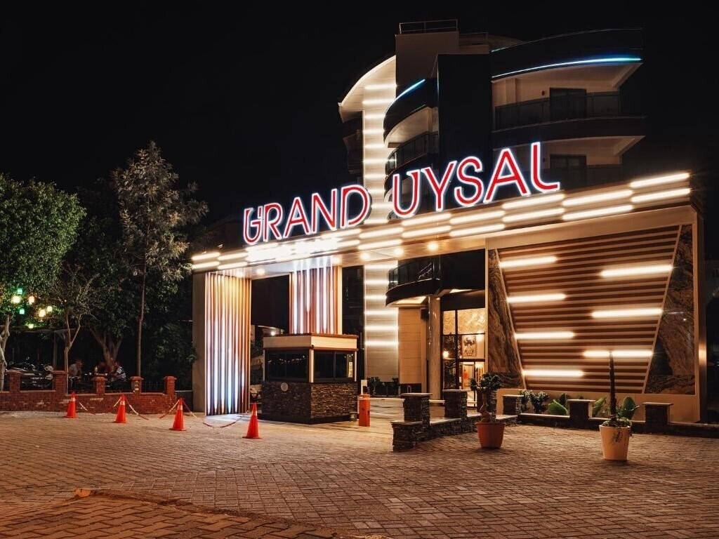 Вид Grand Uysal Beach & Spa Hotel (ex. Grand Uysal Family Suite) 4*