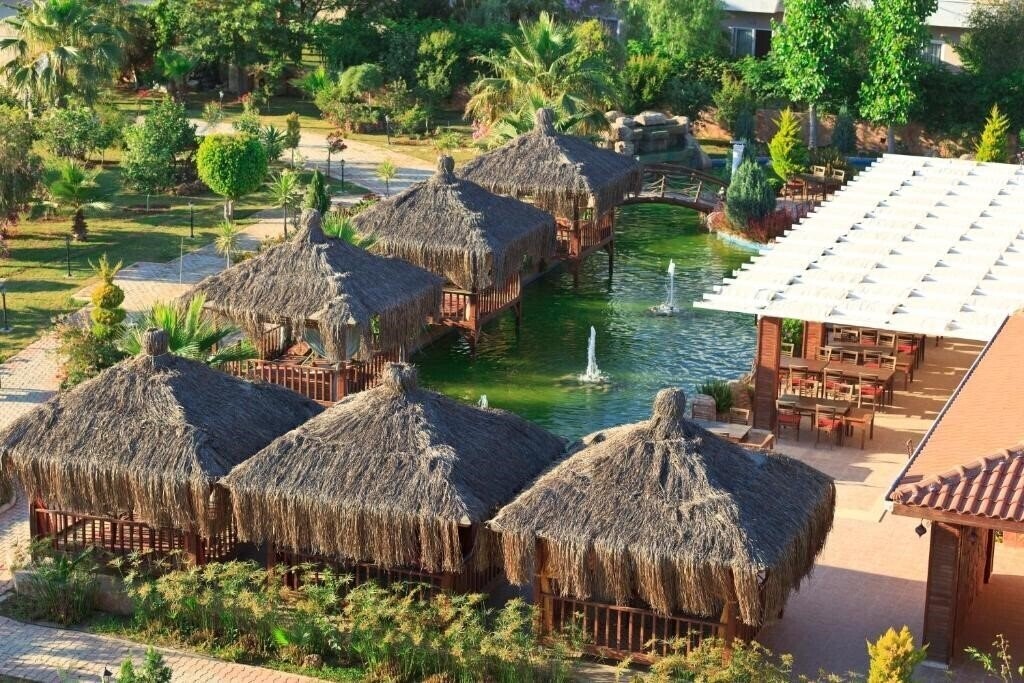 Апартаменты Club Mermaid Village 4*