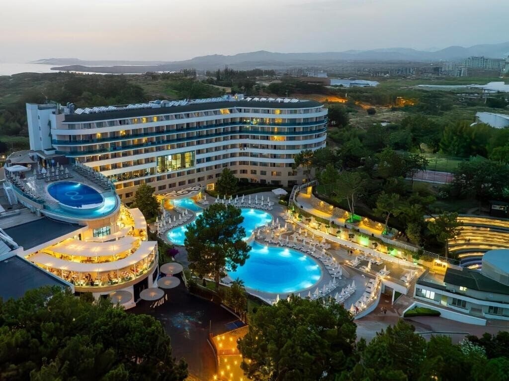 Фото A Good Life Utopia Family Resort 5*
