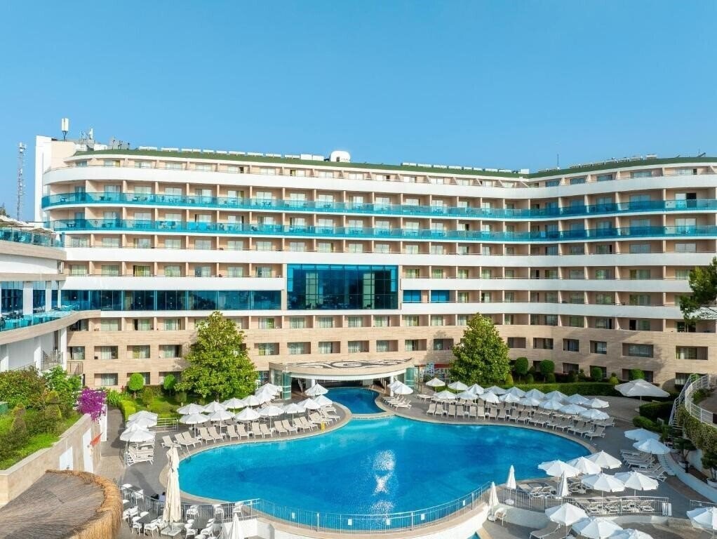 Апартаменты A Good Life Utopia Family Resort 5*