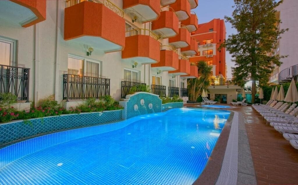 Вид Antique Roman Palace 5*