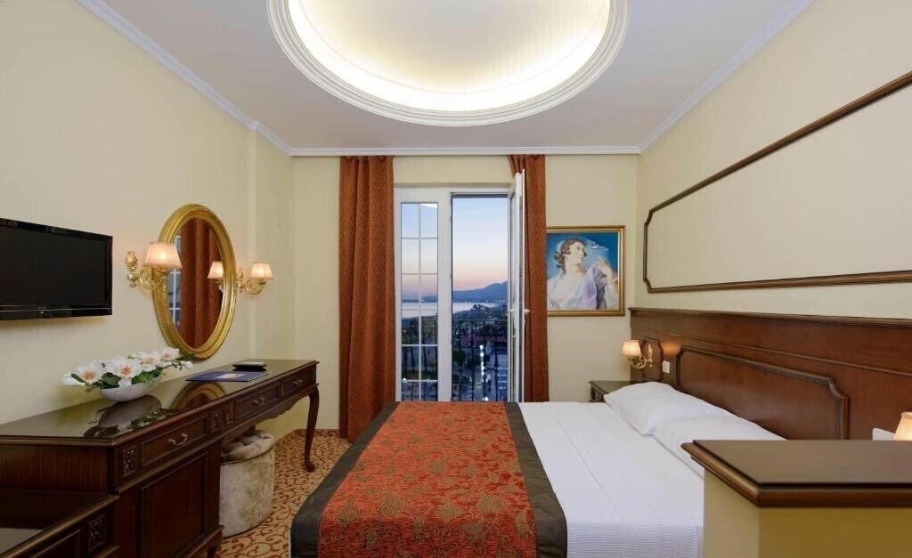 Панорама Antique Roman Palace 5*