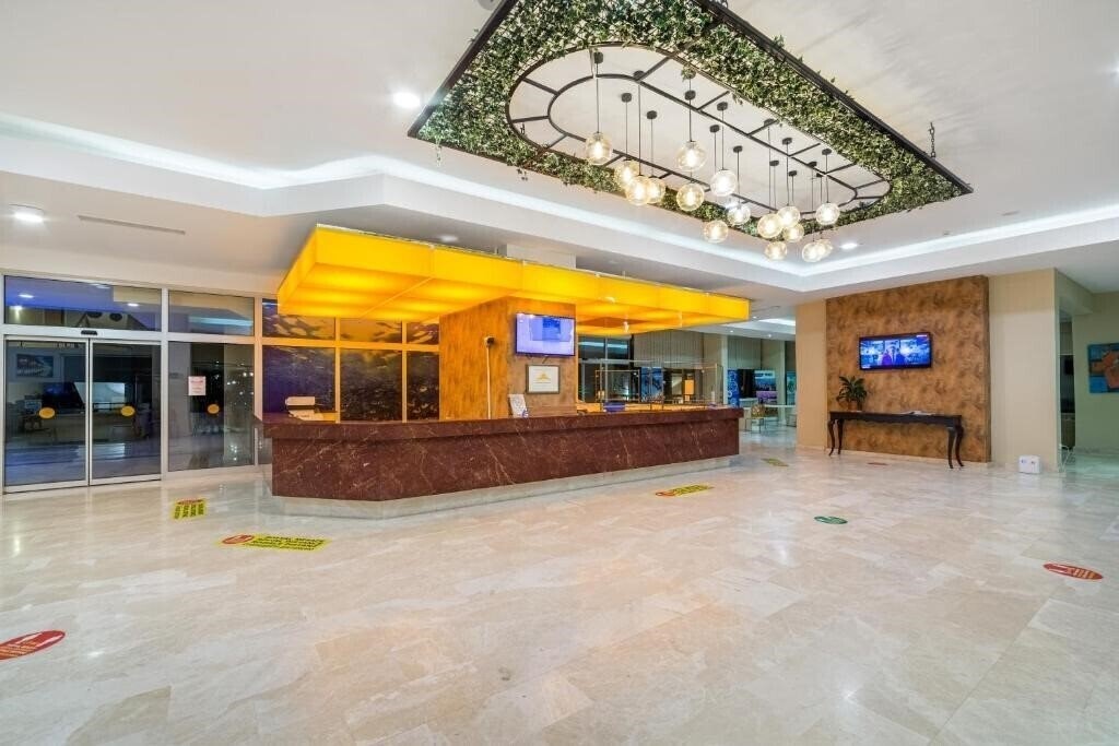 Территория Justiniano Club Park Conti 5*