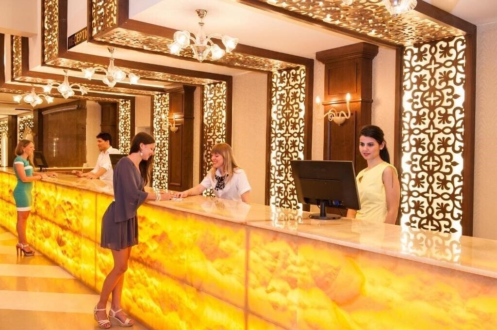 Апартаменты Concordia Celes Hotel 5*