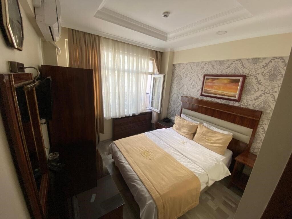 Територія Elit Palace Hotel 3*