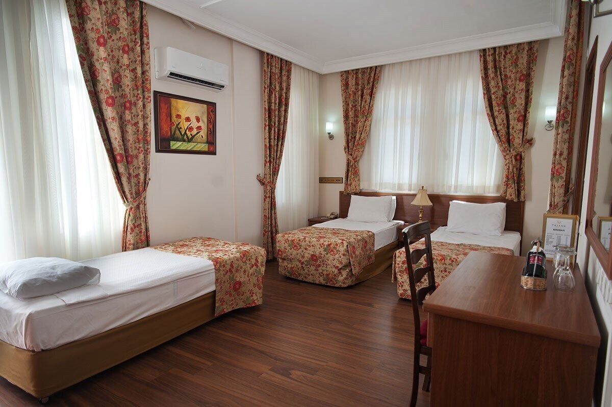 Фотографія Triana Hotel 3*