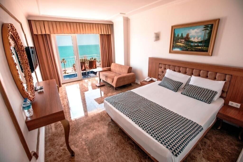 Фото Kristal Beach Hotel Antalya 3*