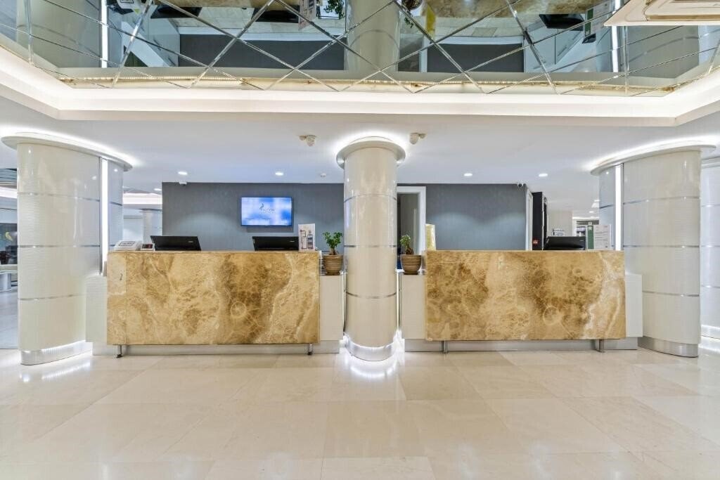 Вид Club Hotel Falcon 4*