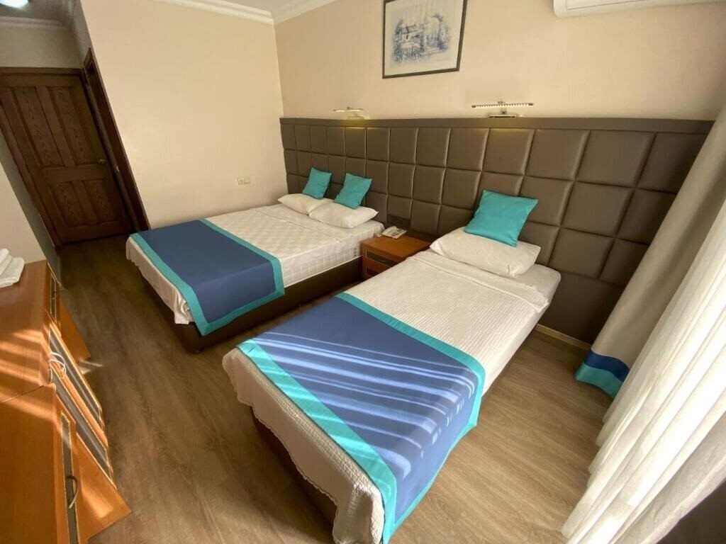 Панорама Prima Hotel 3*