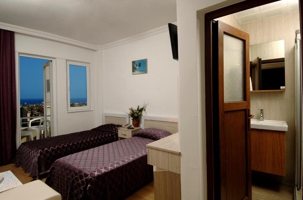 Панорама Lara Diamond Hotel 3*
