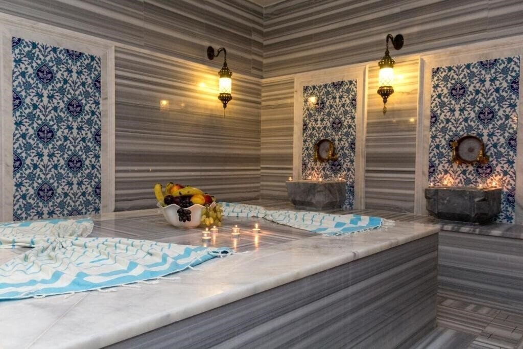 Територія Best Western Plus Khan 4*