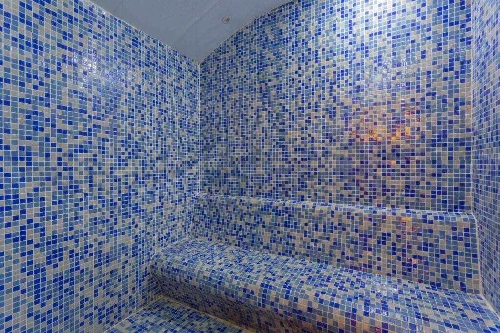 Апартаменти Best Western Plus Khan 4*