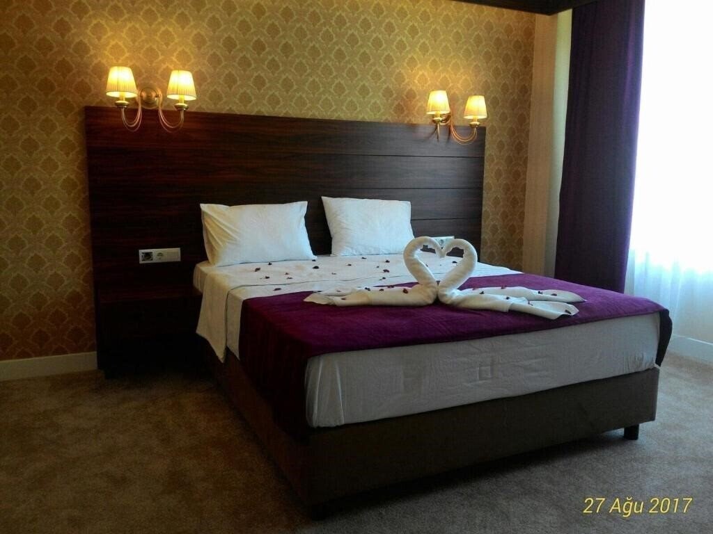 Фотографія Bilgehan Hotel 3*