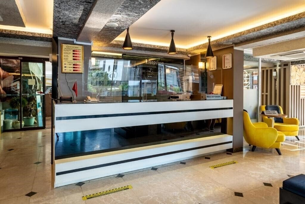 Панорама City Live Hotel 4*