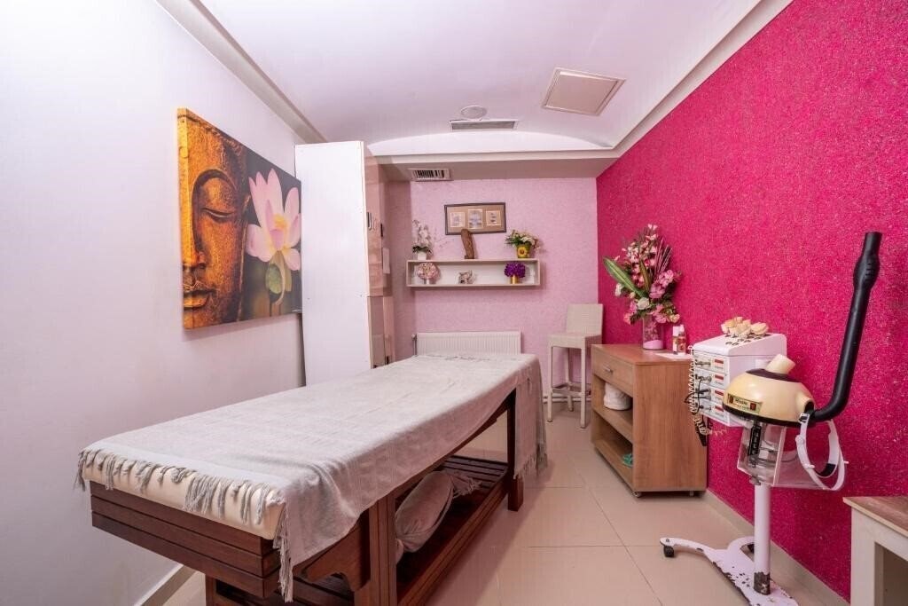 Апартаменты City Live Hotel 4*