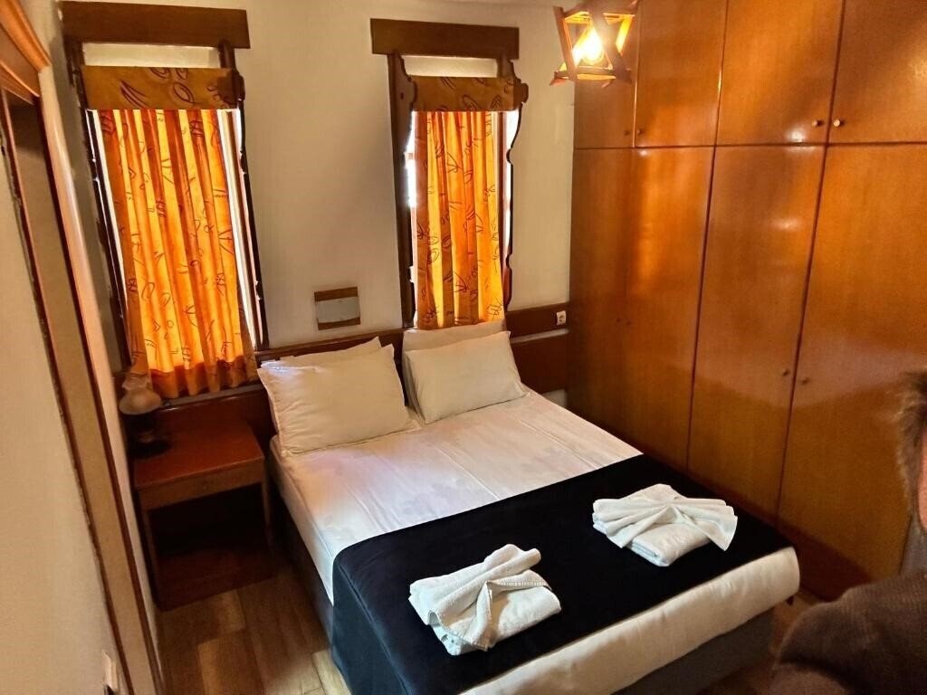 Територія Karyatit 3*