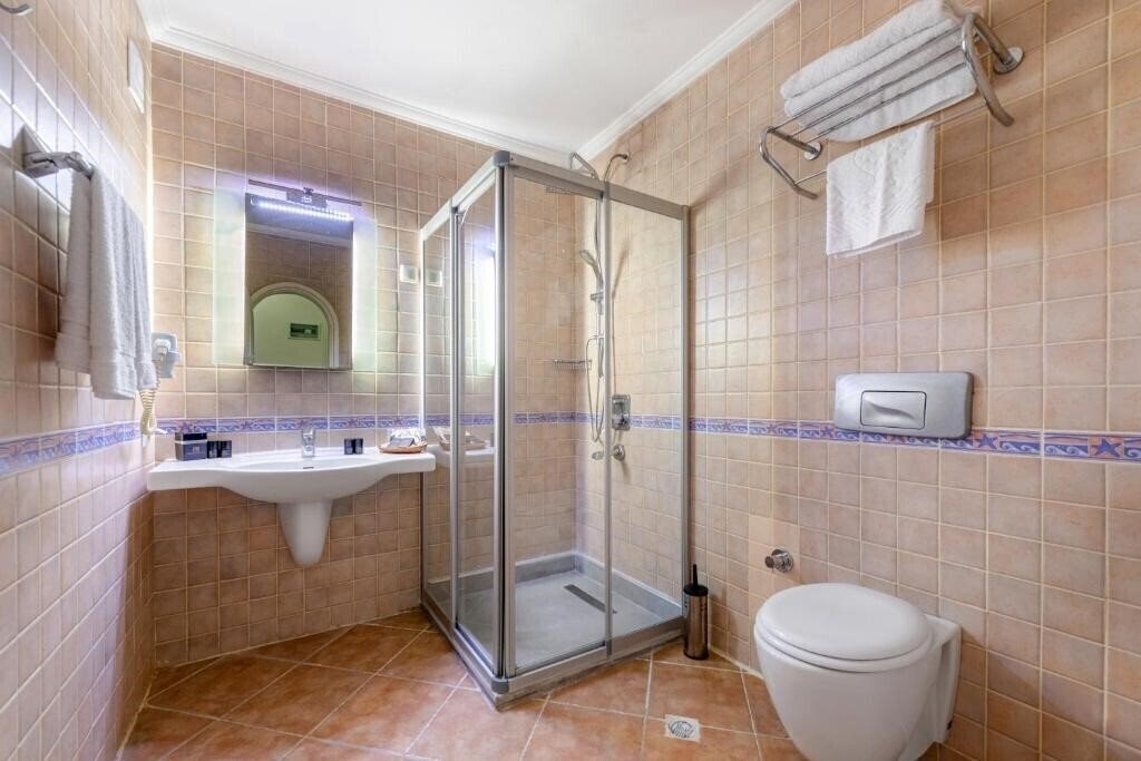 Апартаменти Adalya Port Hotel (ex. Tutav Adalya Boutique, Kare Adalya Port Hotel) 4*