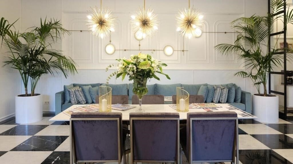 Вид Akra-V Hotel 4*