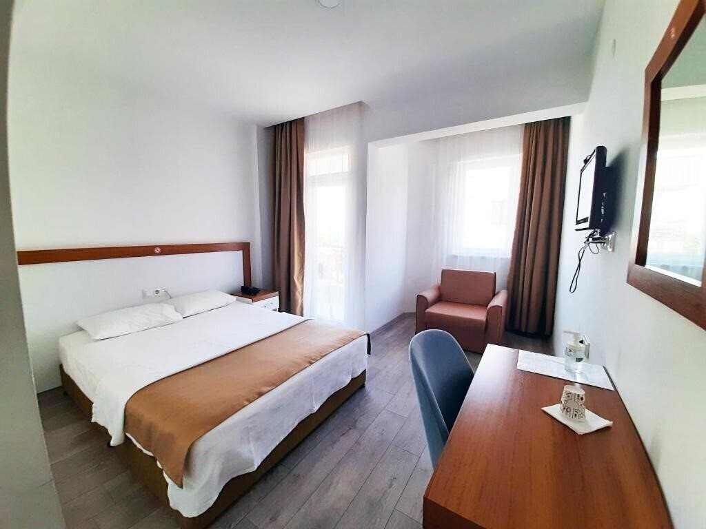 Готель Karden Otel 2*