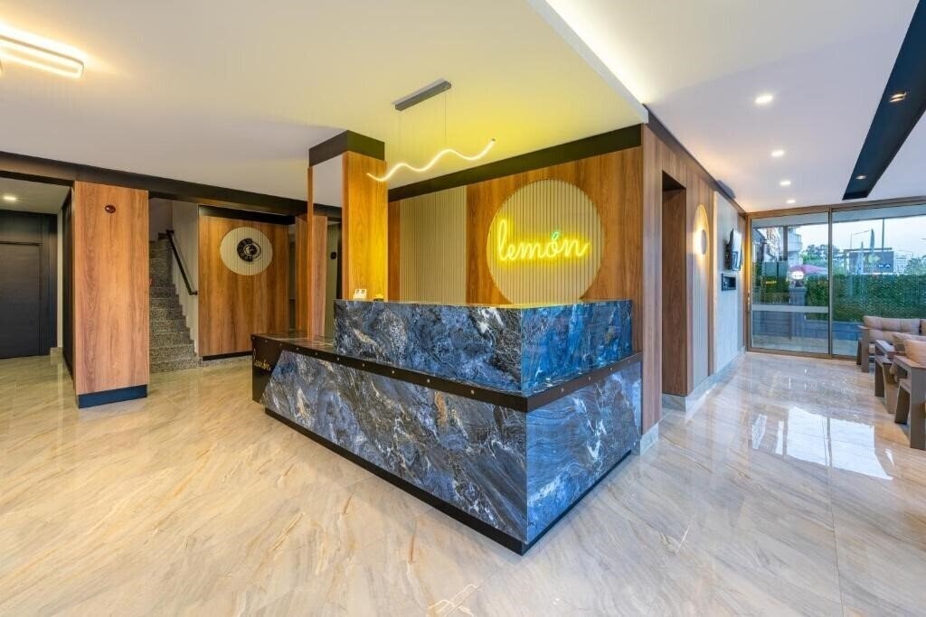 Апартаменти Lemon Hotel 3*