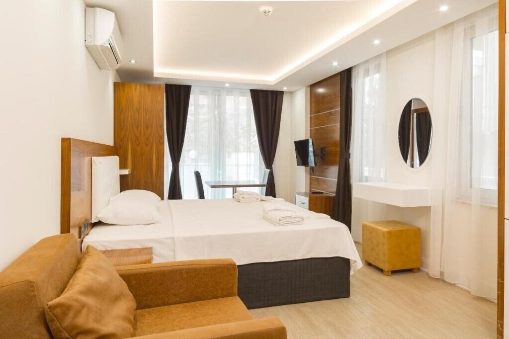 Апартаменти Tema Lara Hotel 3*