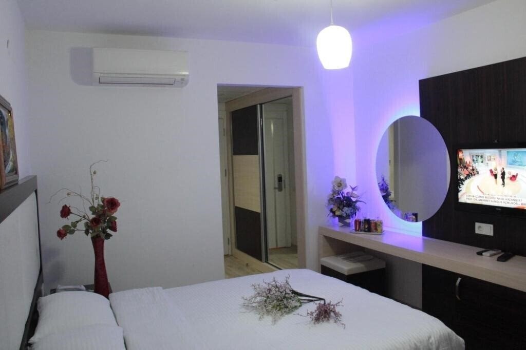 Фото Volkii Hotel 2*