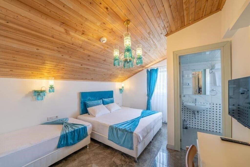 Апартаменты Dam Hotel Lara 5*