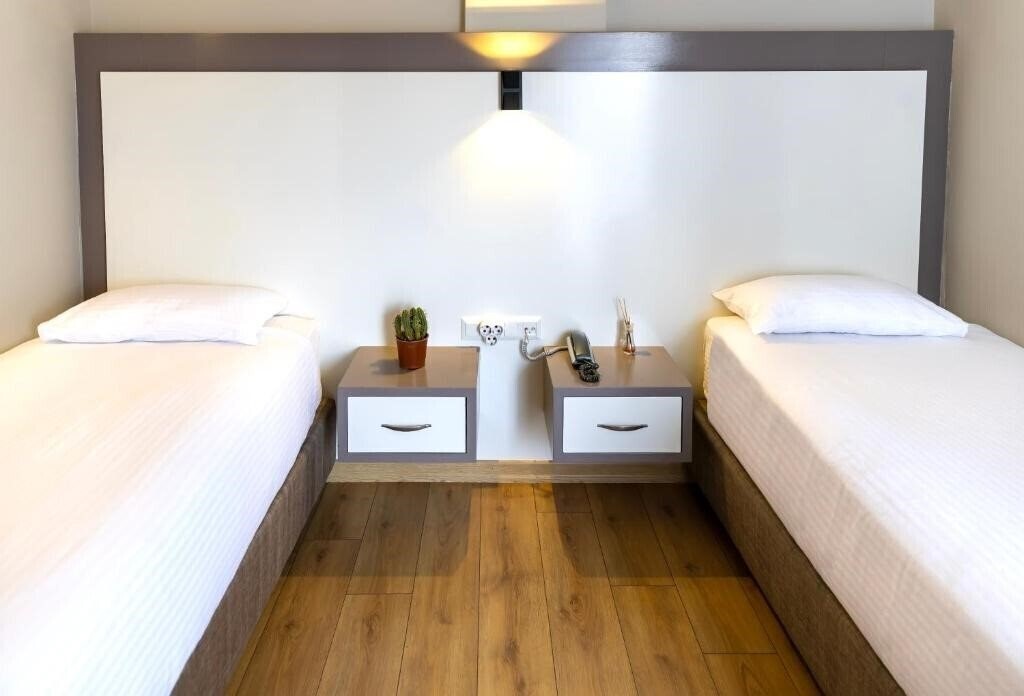 Панорама Mene City Hotel (ex. Metur) 2*