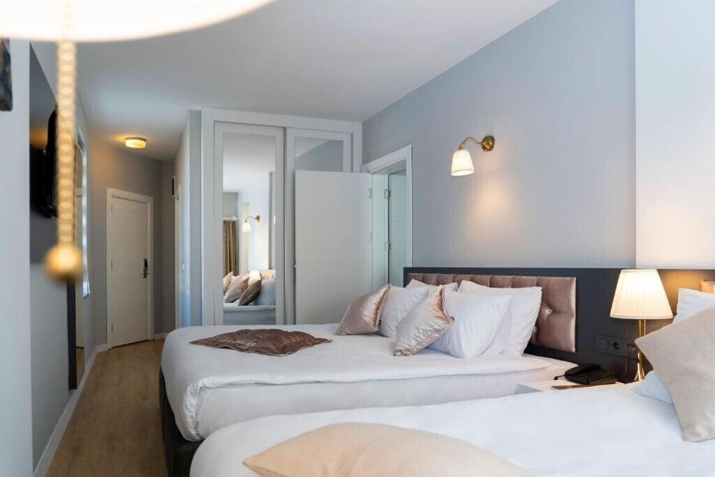 Вид Niss Lara Hotel (ex. Seven Stars Exclusive, Guney Brabant) 3*