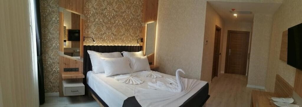 Панорама Isnova Hotel 4*