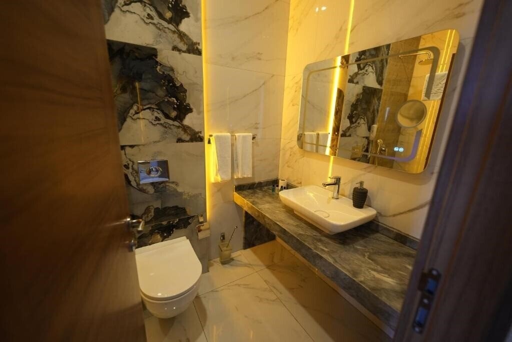 Территория Isnova Hotel 4*