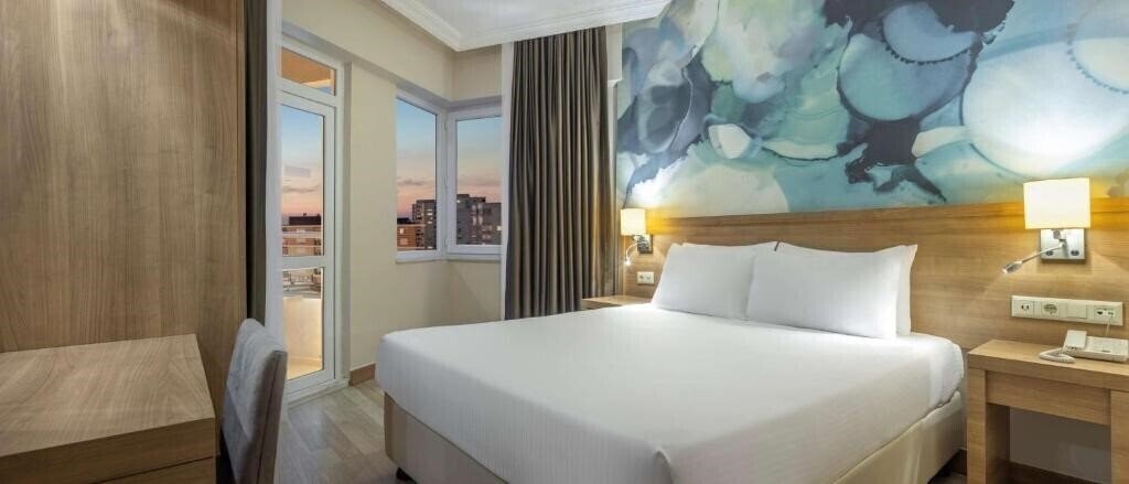 Вид Wyndham Garden Lara (ex. Lara Family Club) 4*