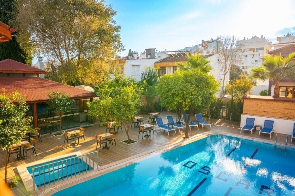 Готель Oscar Garden Hotel 2*