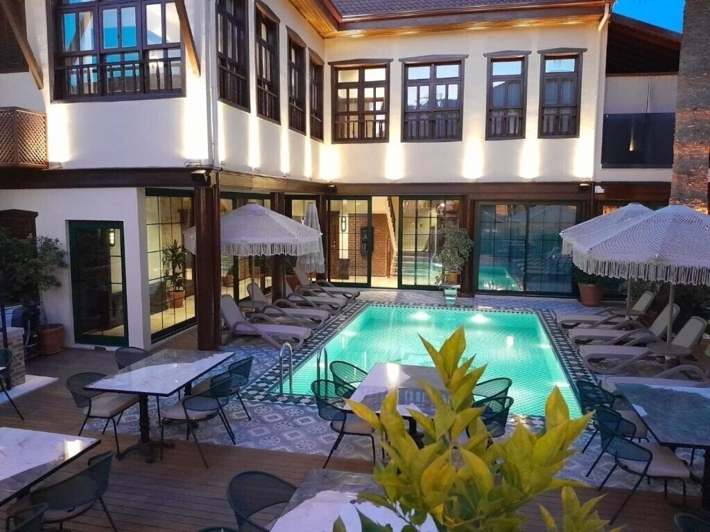 Отель Belmondo Suites (ex. Belmondo Suites Old Town Antalya) 3*