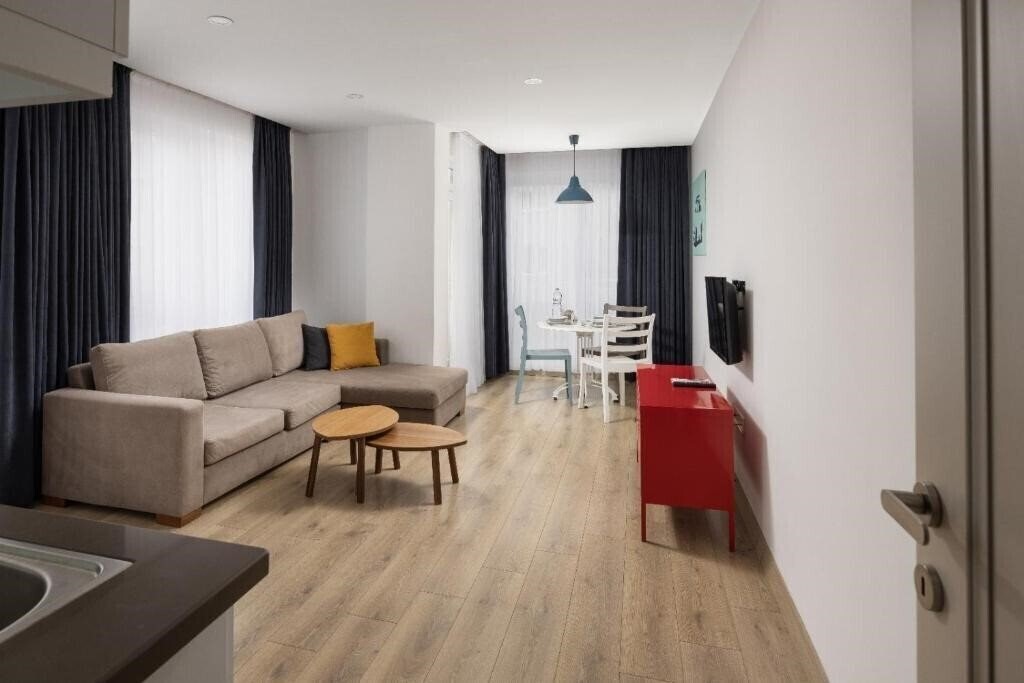 Территория The Room Hotel & Apartments (ex. Room Hotel) 4*